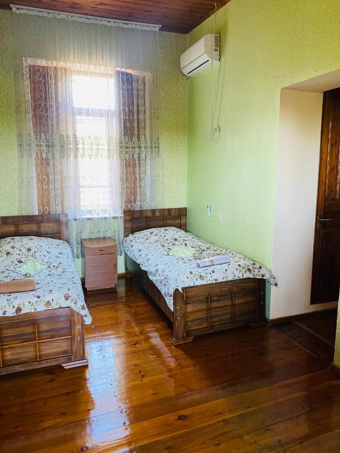 Guesthouse Kamelia Мартвили Екстериор снимка