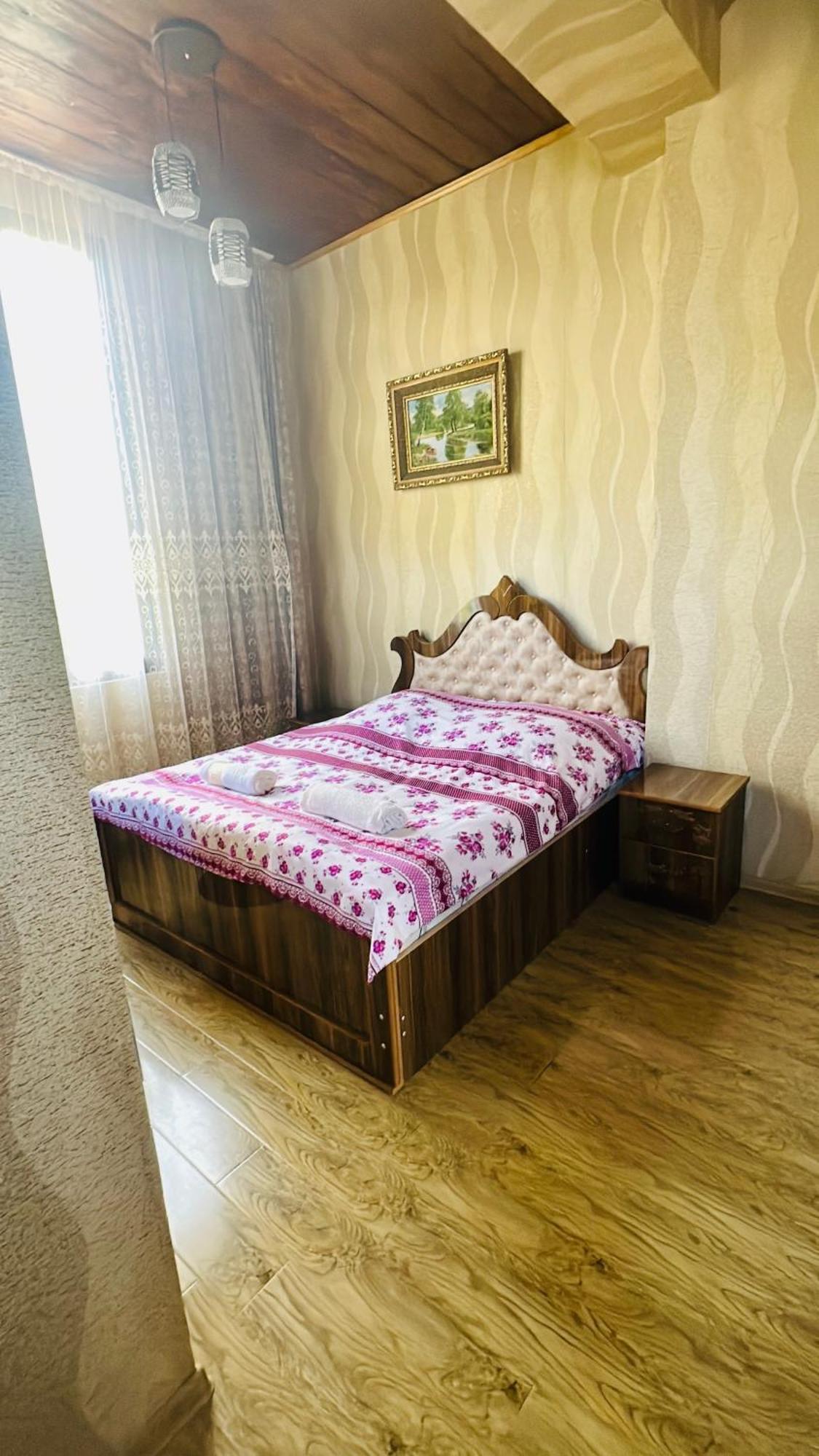 Guesthouse Kamelia Мартвили Екстериор снимка
