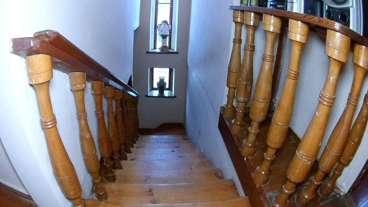 Guesthouse Kamelia Мартвили Екстериор снимка